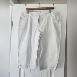 Contempo Denim Capris - Size 18